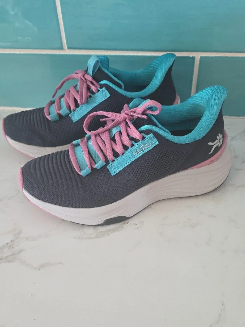 KURU Women’s Atom 2 Size 6M
